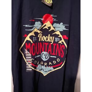 NWT Rocky Mountains Colorado Tshirt
